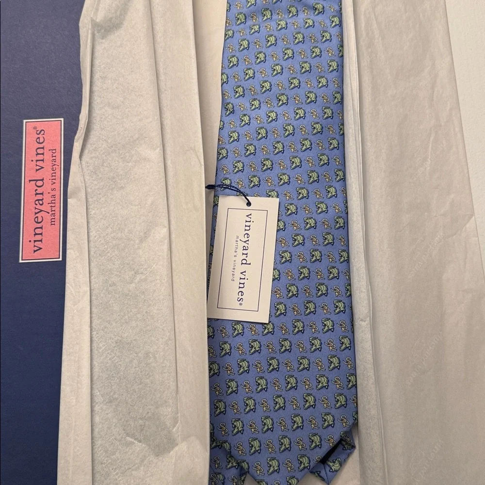 Vineyard Vines Custom Gator Tie With Gift Box-56”